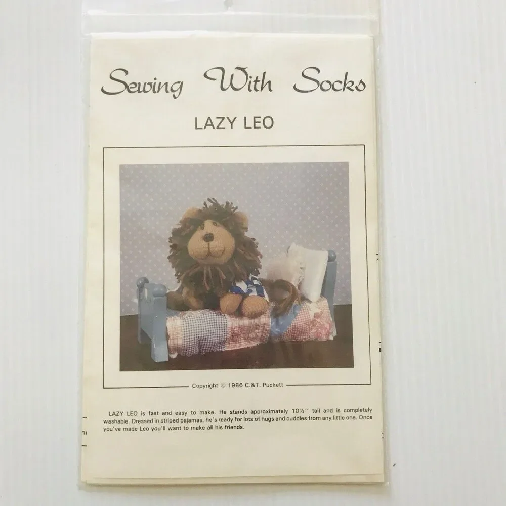 Sewing With Socks LAZY LEO 10.5